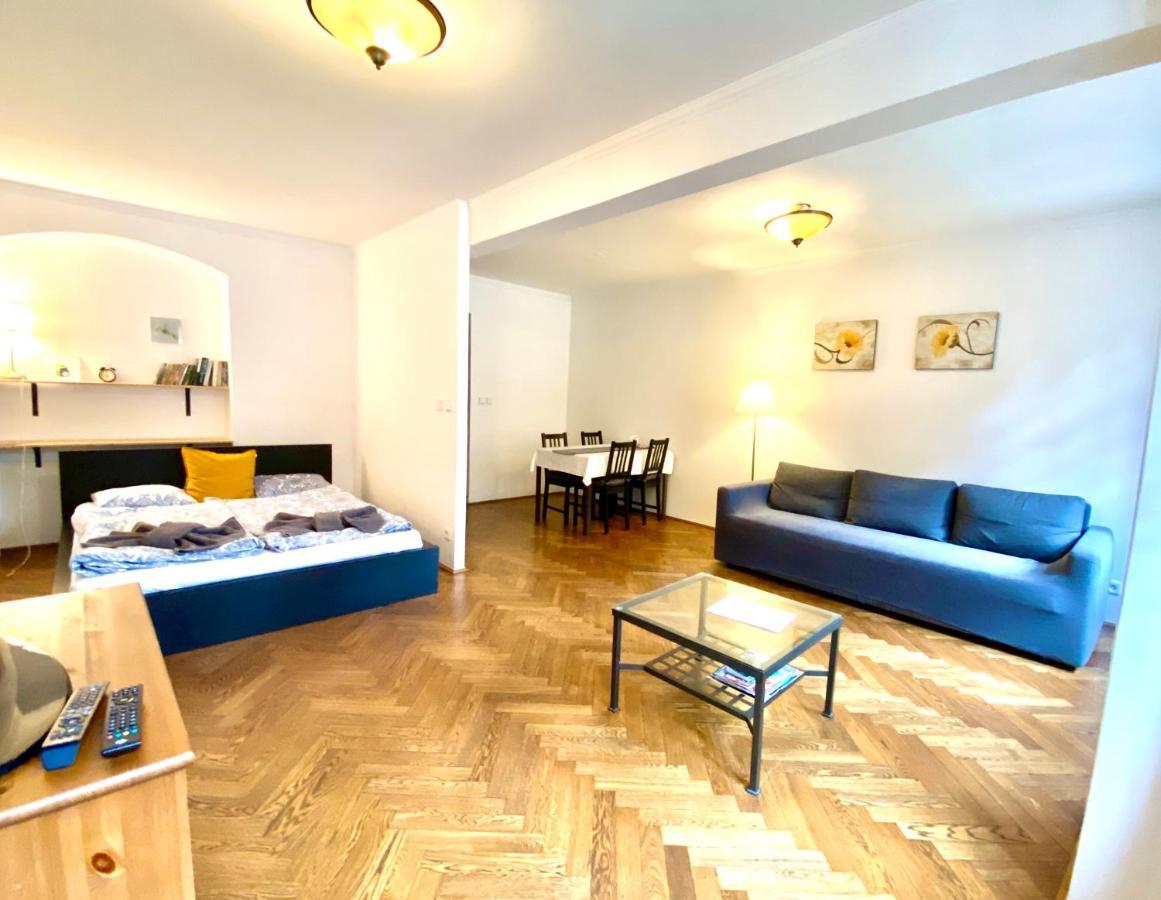 Apartmany Nerudova 36 Praha Bagian luar foto