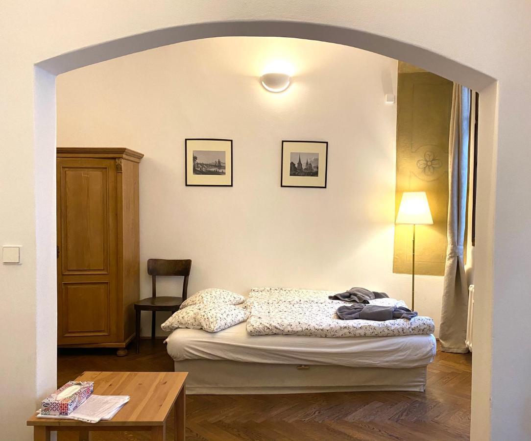 Apartmany Nerudova 36 Praha Bagian luar foto